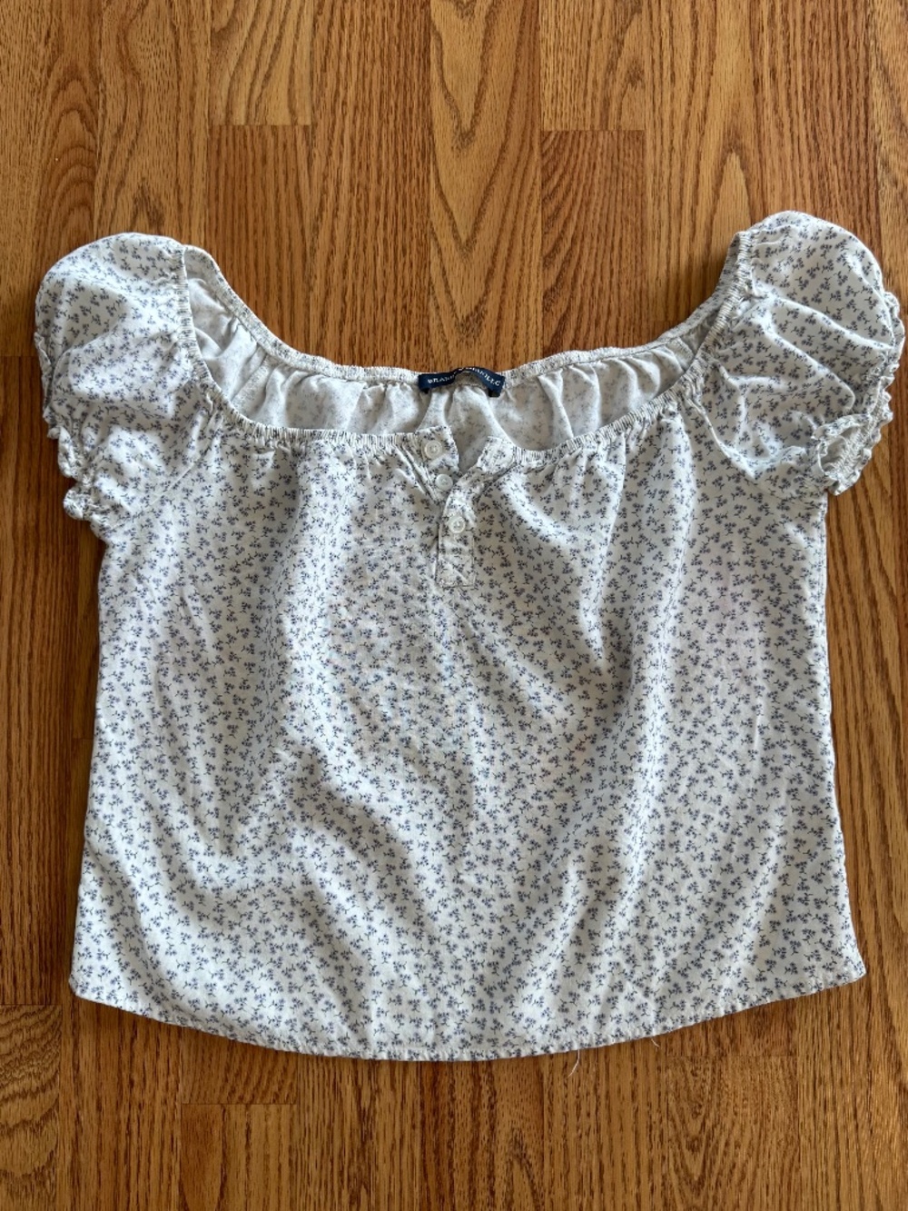 Brandy Melville Puff Sleeve Boho Crop Top